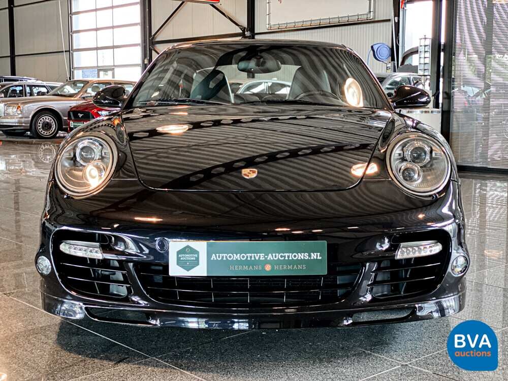 Porsche 9113.8 Turbo S Sportchrono 530 PS 2010, SN-842-Z.