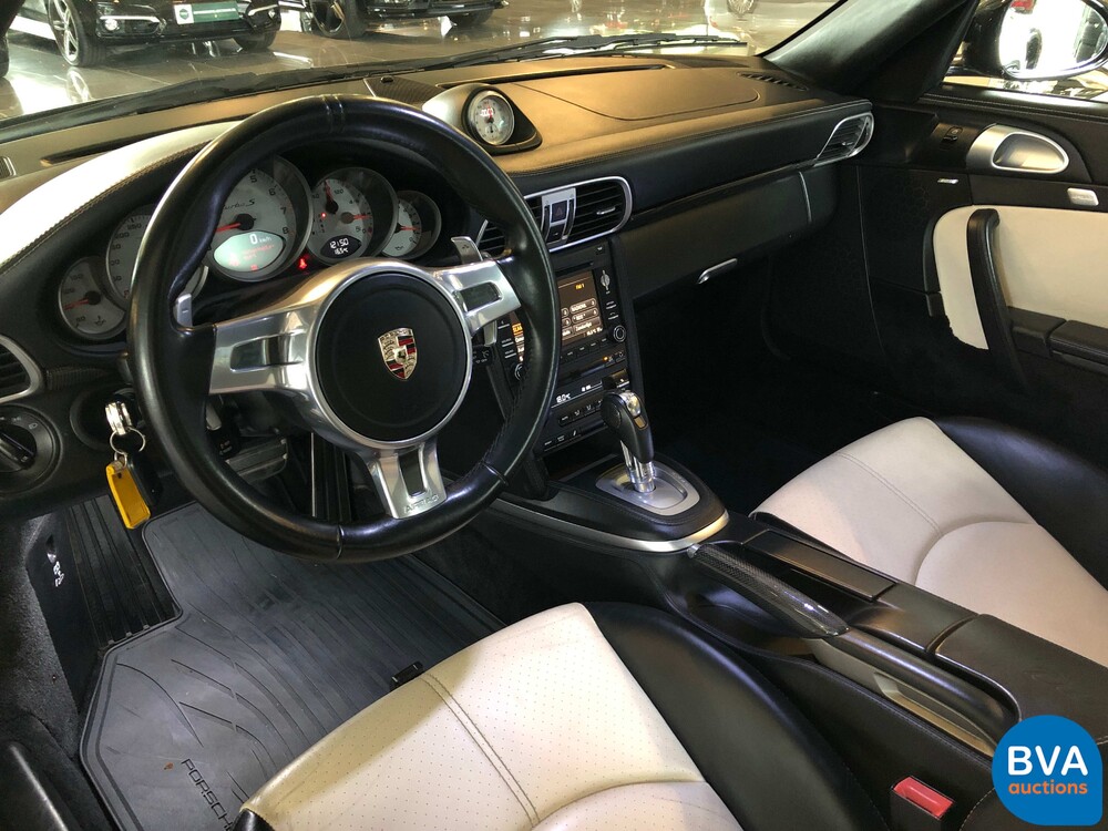 Porsche 9113.8 Turbo S Sportchrono 530 PS 2010, SN-842-Z.