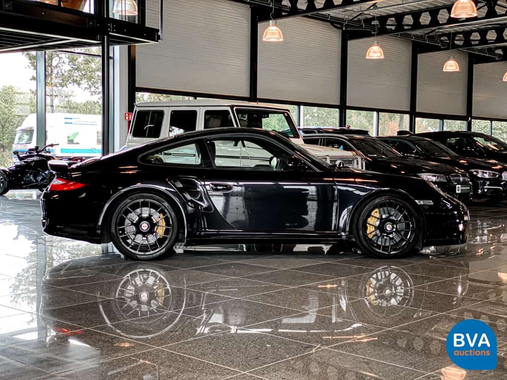 Porsche 9113.8 Turbo S Sportchrono 530 PS 2010, SN-842-Z.