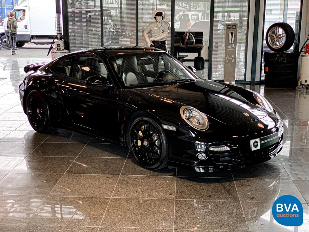 Porsche 9113.8 Turbo S Sportchrono 530 PS 2010, SN-842-Z.