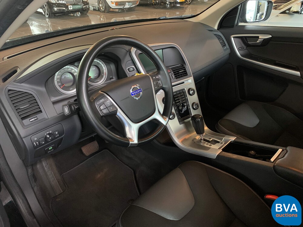 Volvo XC60 2.0 T5 Momentum 241pk 2011 -Org NL-, 81-PZG-6