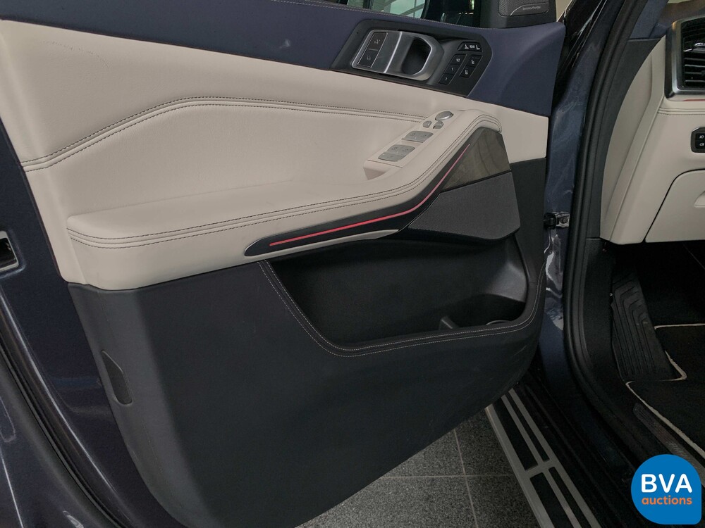 BMW X7 xDrive 30d High Executive 265PS 2019, ZT-686-J.