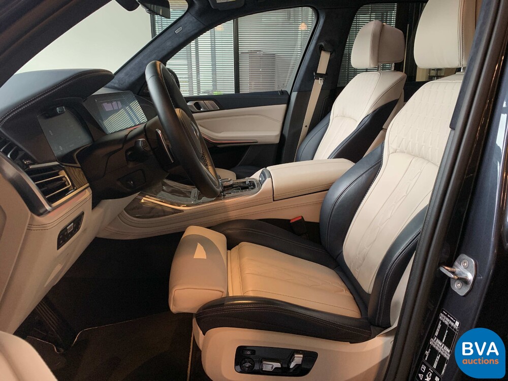BMW X7 xDrive 30d High Executive 265PS 2019, ZT-686-J.