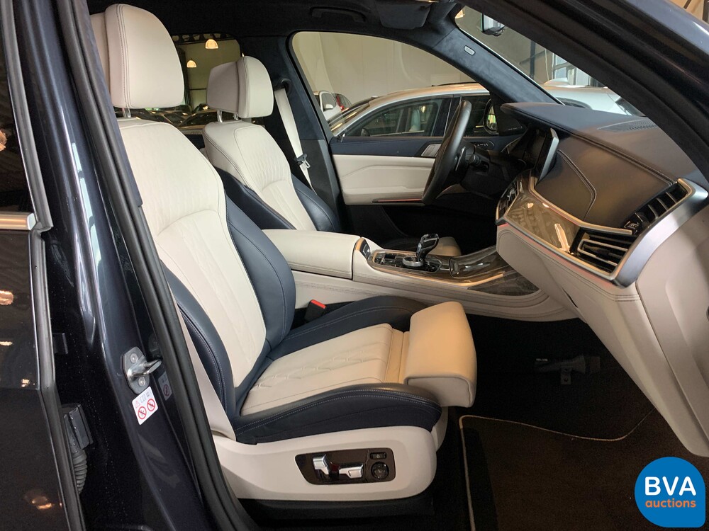 BMW X7 xDrive 30d High Executive 265PS 2019, ZT-686-J.