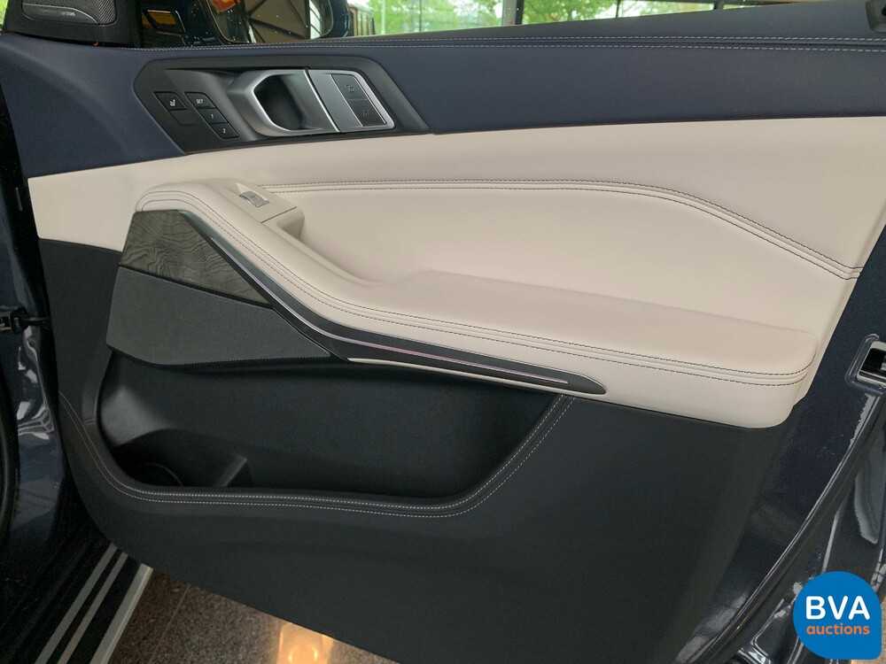 BMW X7 xDrive 30d High Executive 265PS 2019, ZT-686-J.