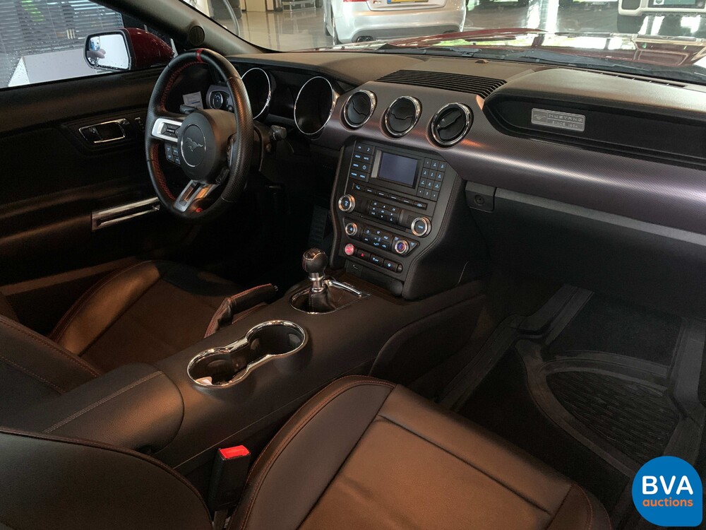 Ford Mustang Fastback GT 5.0 V8-Handbuch Akrapovic 441pk 2015, ZP-577-N.