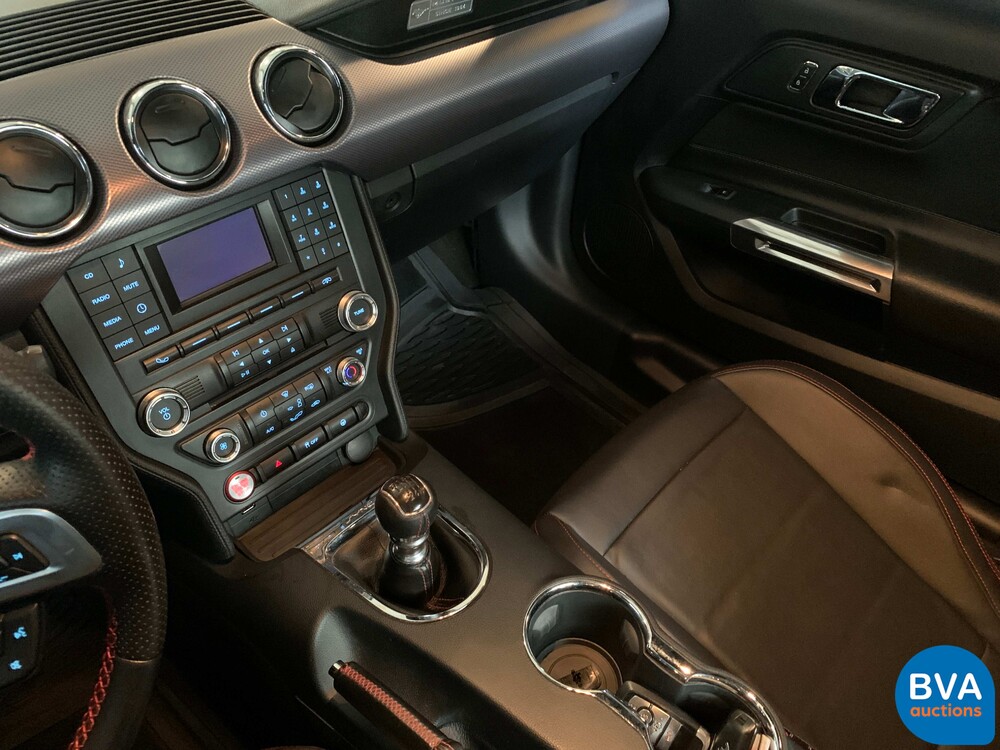 Ford Mustang Fastback GT 5.0 V8-Handbuch Akrapovic 441pk 2015, ZP-577-N.