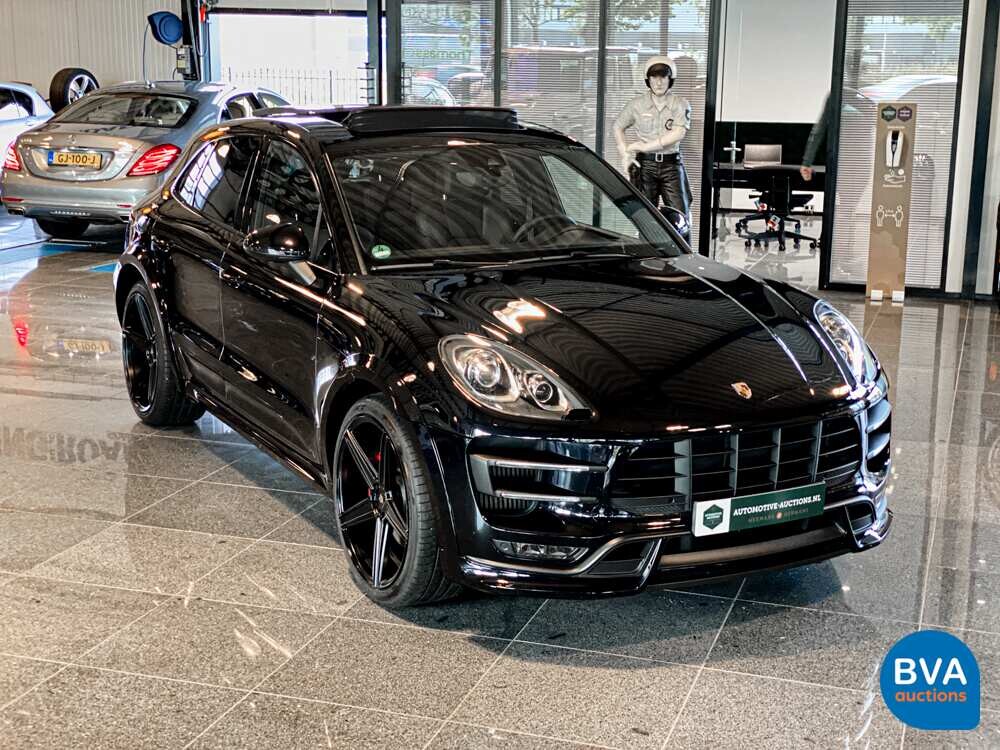 Porsche Macan Turbo TECHART 2016 400PS PDK GARANTIE.