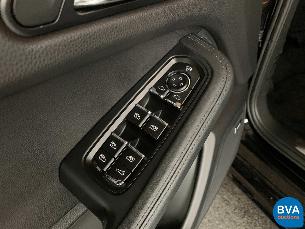 Porsche Macan Turbo TECHART 2016 400PS PDK GARANTIE.