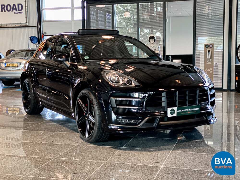 Porsche Macan Turbo TECHART 2016 400PS PDK GARANTIE.