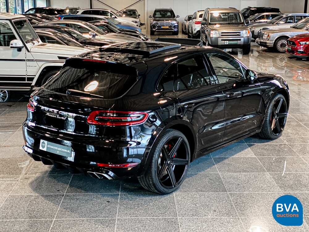 Porsche Macan Turbo TECHART 2016 400PS PDK GARANTIE.