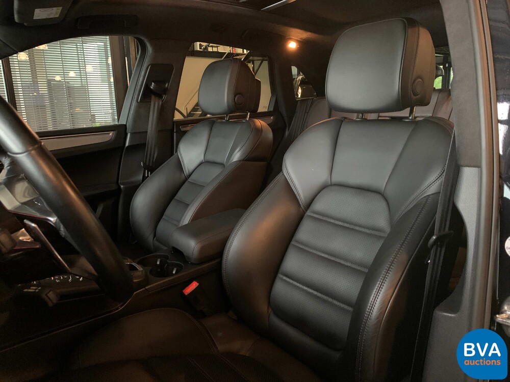 Porsche Macan Turbo TECHART 2016 400PS PDK GARANTIE.