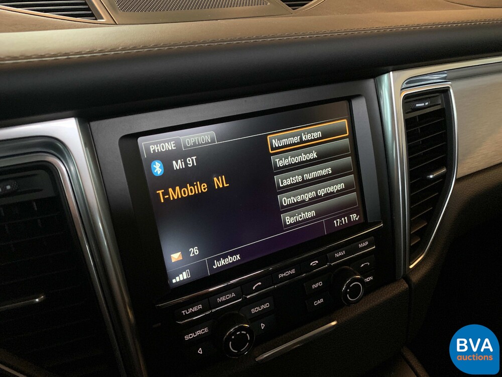 Porsche Macan Turbo TECHART 2016 400PS PDK GARANTIE.