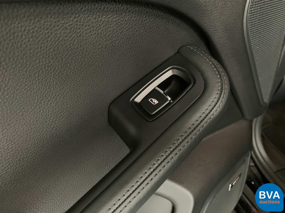 Porsche Macan Turbo TECHART 2016 400PS PDK GARANTIE.