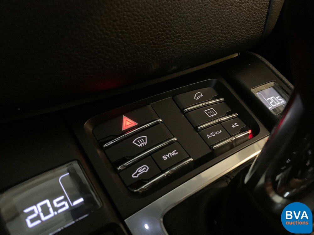 Porsche Macan Turbo TECHART 2016 400PS PDK GARANTIE.