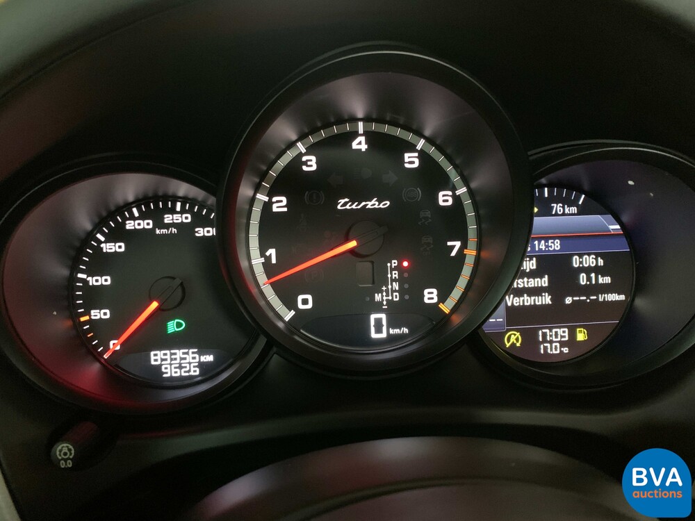 Porsche Macan Turbo TECHART 2016 400PS PDK GARANTIE.