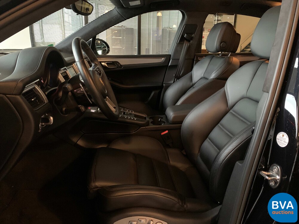 Porsche Macan Turbo TECHART 2016 400PS PDK GARANTIE.