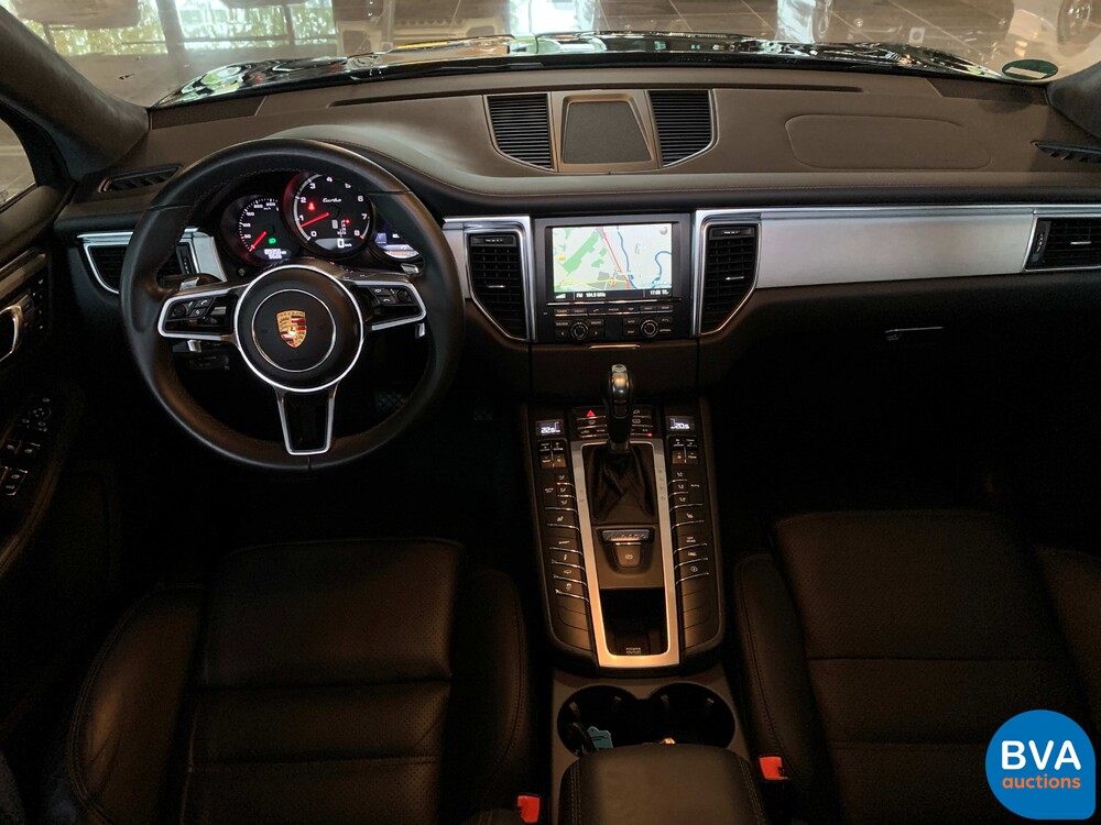 Porsche Macan Turbo TECHART 2016 400PS PDK GARANTIE.