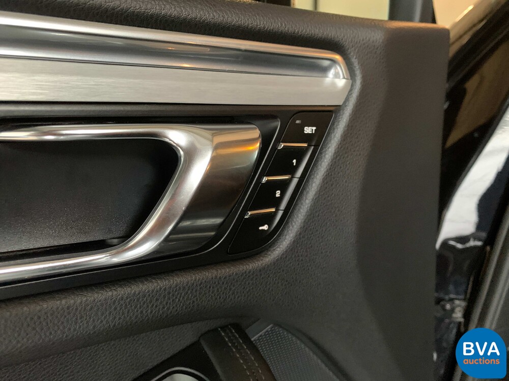 Porsche Macan Turbo TECHART 2016 400PS PDK GARANTIE.