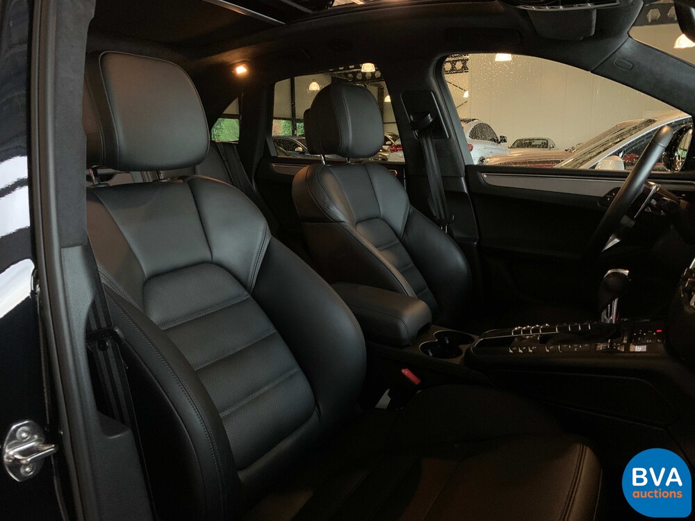 Porsche Macan Turbo TECHART 2016 400PS PDK GARANTIE.