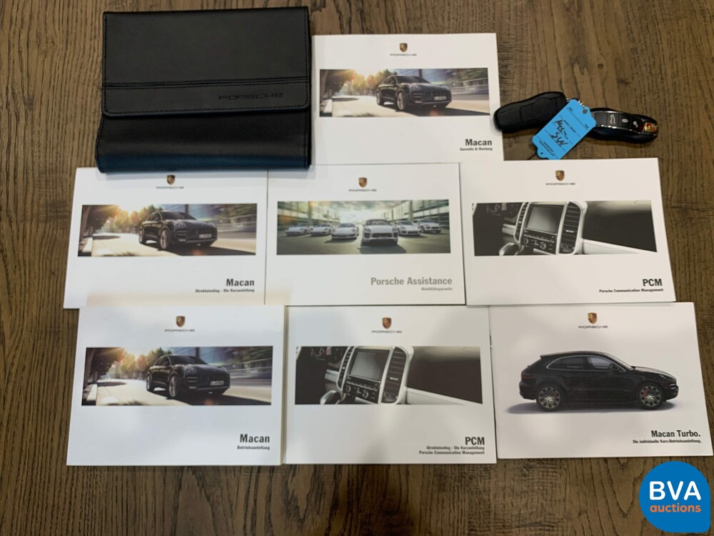 Porsche Macan Turbo TECHART 2016 400PS PDK GARANTIE.