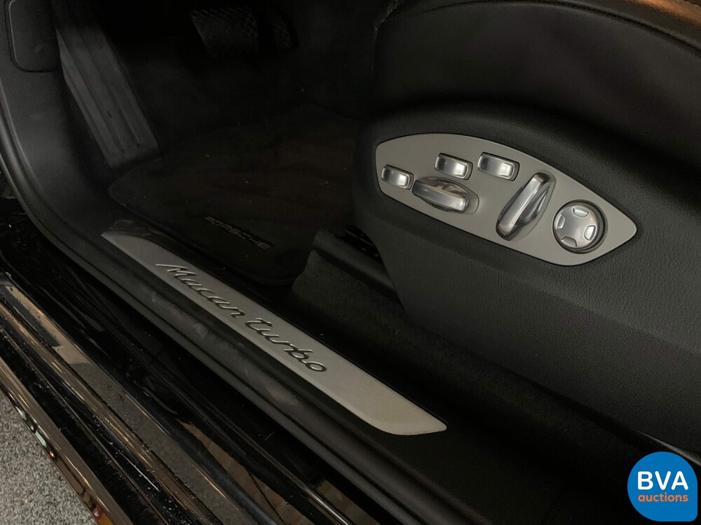 Porsche Macan Turbo TECHART 2016 400PS PDK GARANTIE.