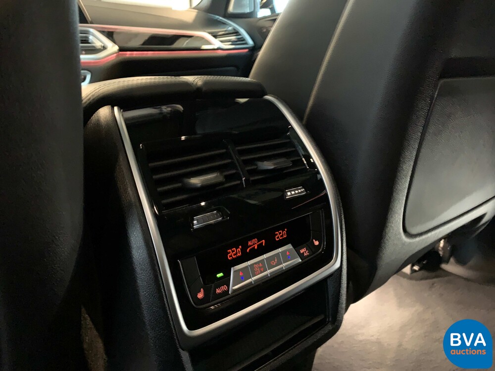 BMW X5 M50i High Executive 530pk 2020 M-Sport -Org. NL-, H-913-GG