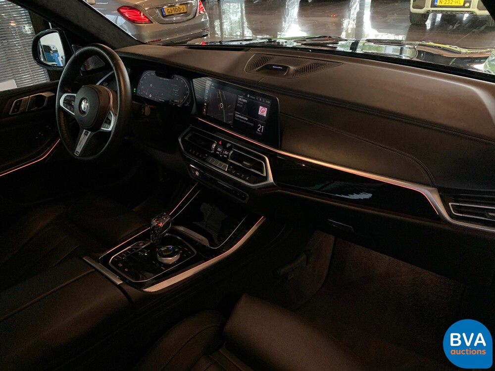 BMW X5 M50i High Executive 530pk 2020 M-Sport -Org. NL-, H-913-GG