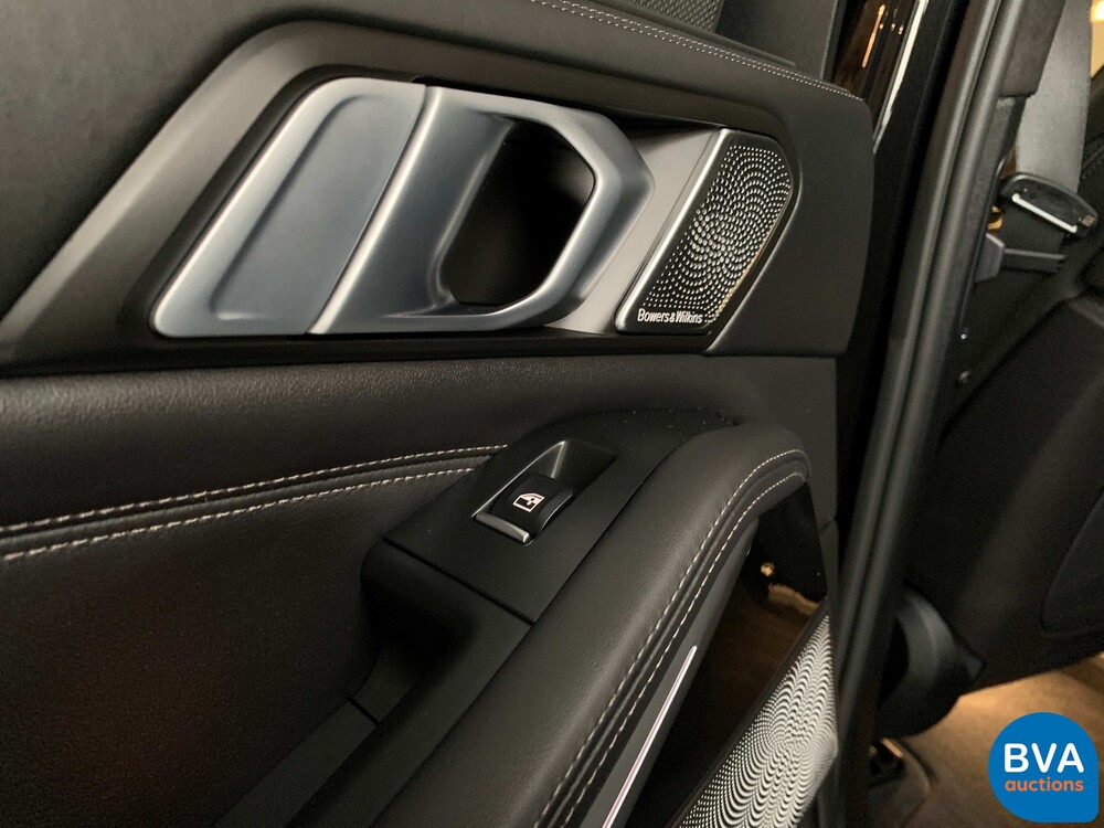 BMW X5 M50i High Executive 530pk 2020 M-Sport -Org. NL-, H-913-GG