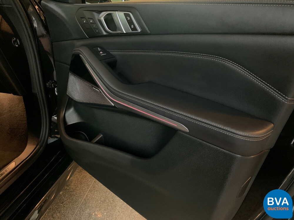 BMW X5 M50i High Executive 530pk 2020 M-Sport -Org. NL-, H-913-GG