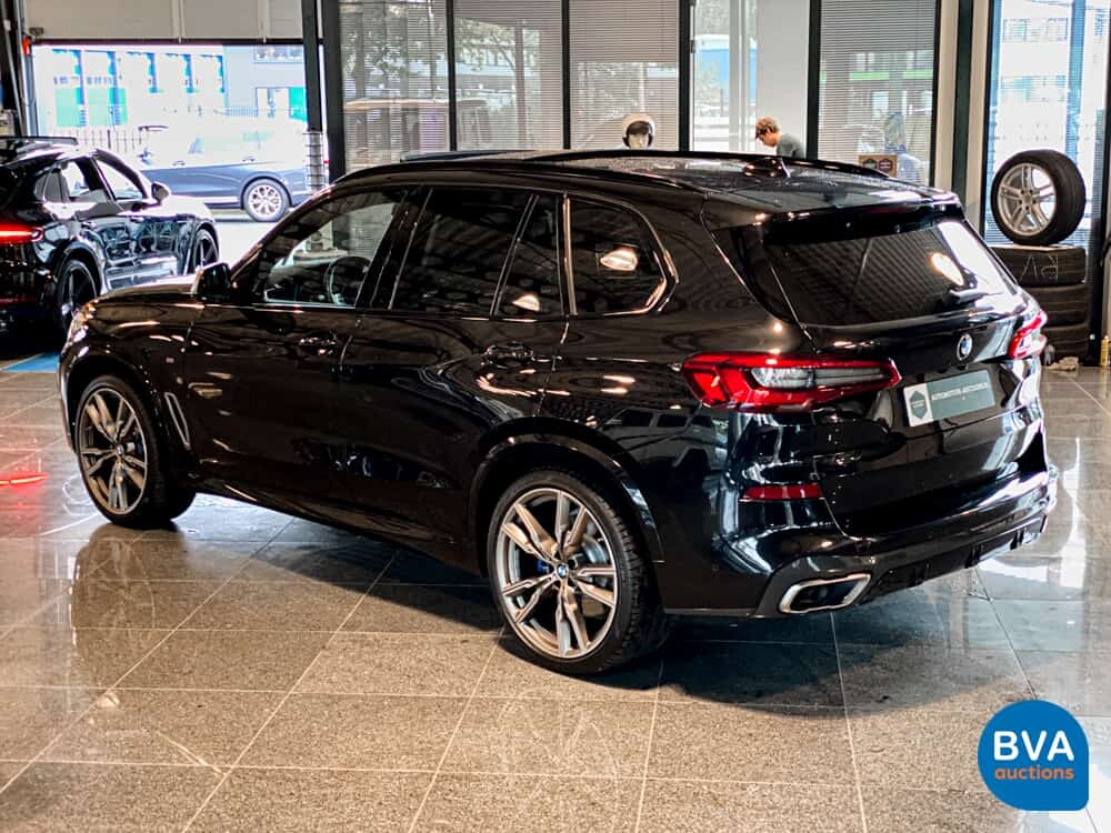 BMW X5 M50i High Executive 530pk 2020 M-Sport -Org. NL-, H-913-GG