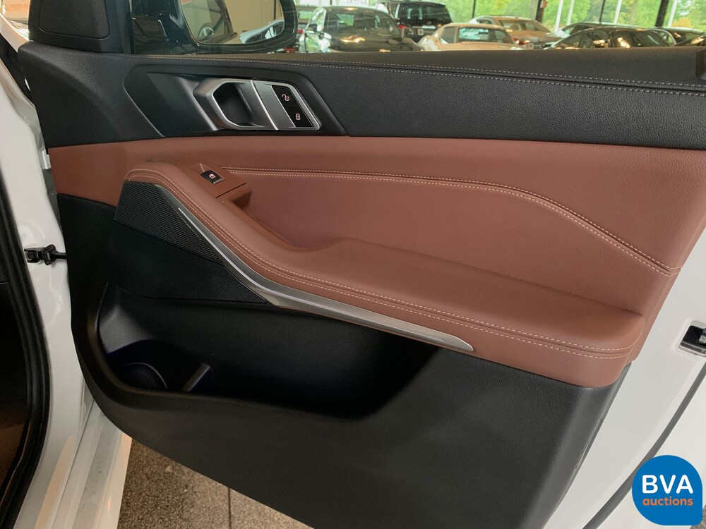 BMW X5 xDrive 40i High Executive Shadowline 340pk 2020, J-836-PZ