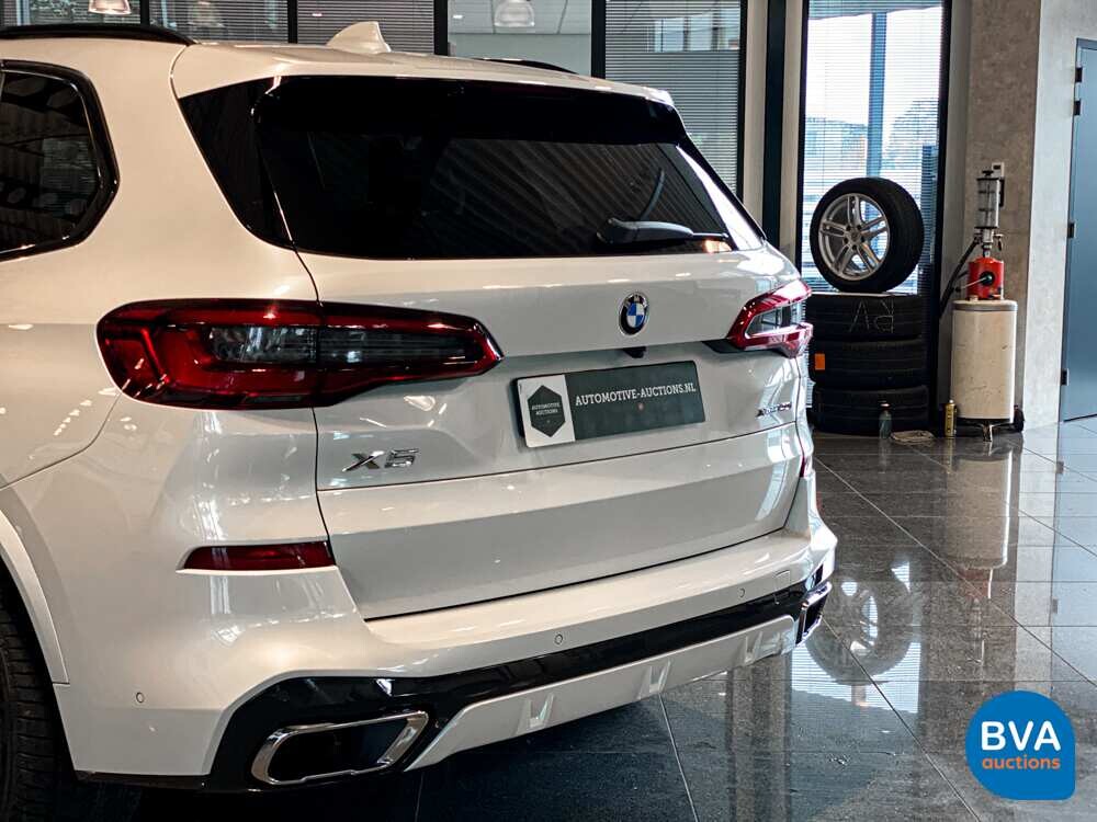 BMW X5 xDrive 40i High Executive Shadowline 340pk 2020, J-836-PZ