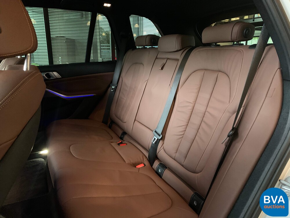 BMW X5 xDrive 40i High Executive Shadowline 340pk 2020, J-836-PZ