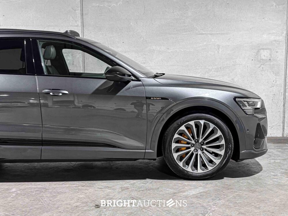 Audi e-tron 50 Quattro S Edition 71 kWh 313pk 2020, X-196-KV