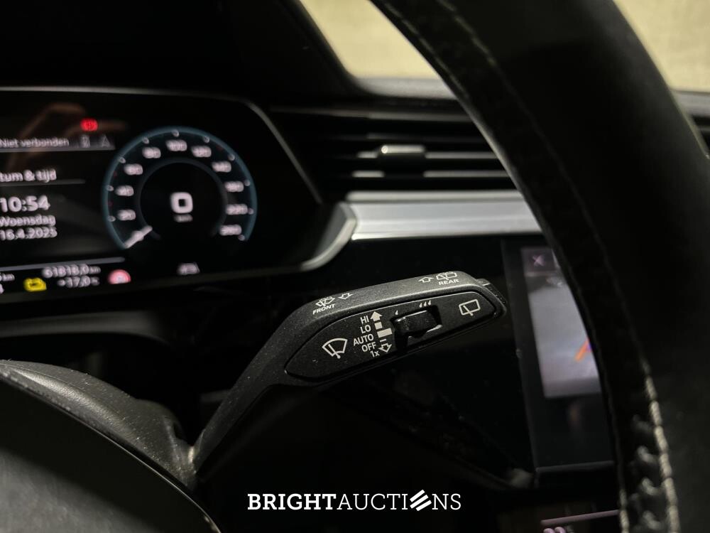 Audi e-tron 50 Quattro S Edition 71 kWh 313pk 2020, X-196-KV