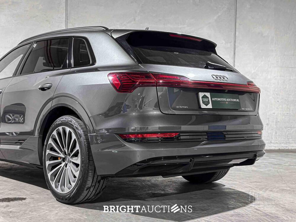 Audi e-tron 50 Quattro S Edition 71 kWh 313pk 2020, X-196-KV