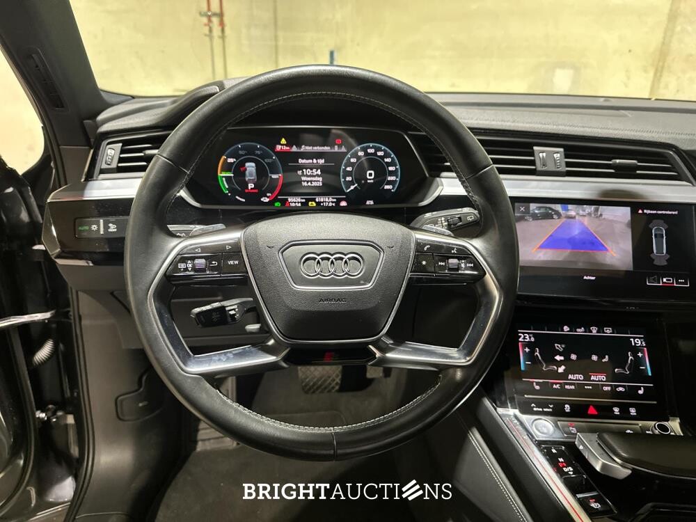 Audi e-tron 50 Quattro S Edition 71 kWh 313pk 2020, X-196-KV