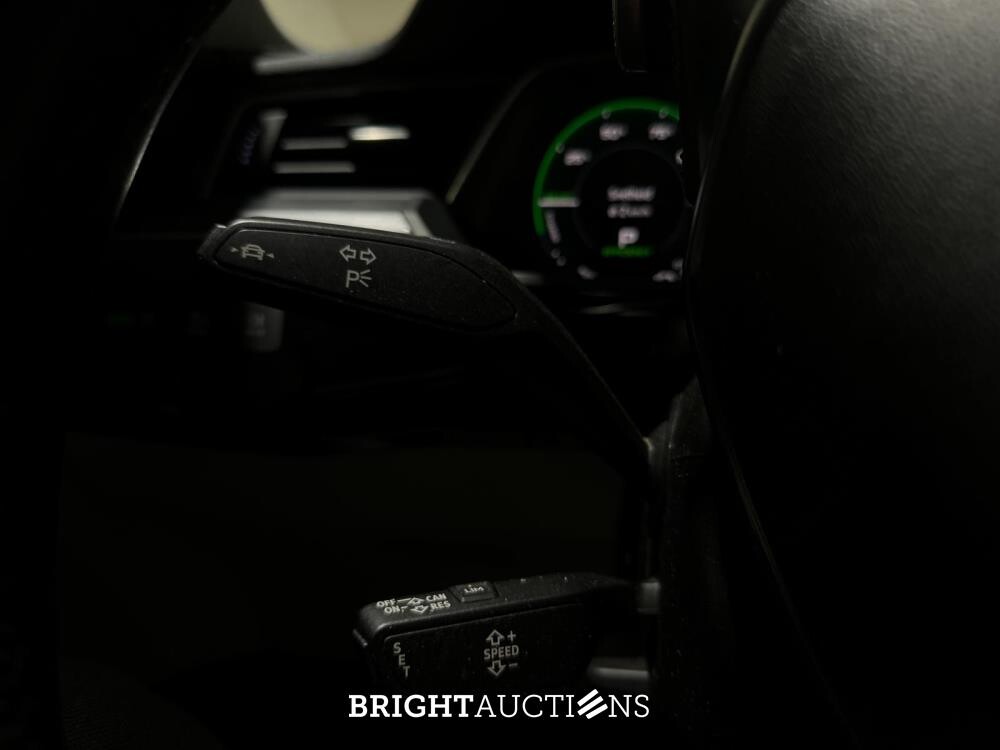 Audi e-tron 55 quattro advanced Pro Line Plus 95 kWh 360pk 2019 (Origineel-NL), ZD-872-B