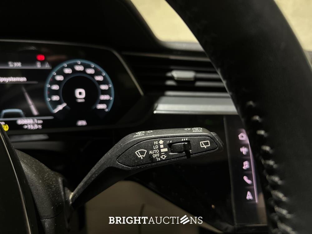 Audi e-tron 55 quattro advanced Pro Line Plus 95 kWh 360pk 2019 (Origineel-NL), ZD-872-B