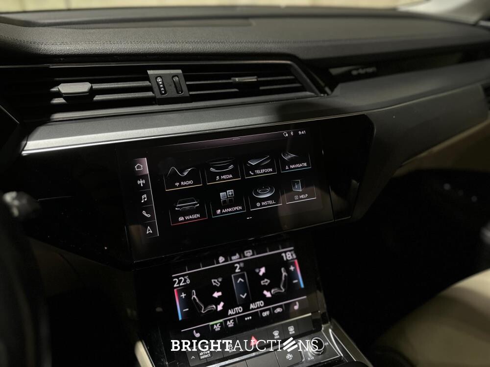 Audi e-tron 55 quattro advanced Pro Line Plus 95 kWh 360pk 2019 (Origineel-NL), ZD-872-B