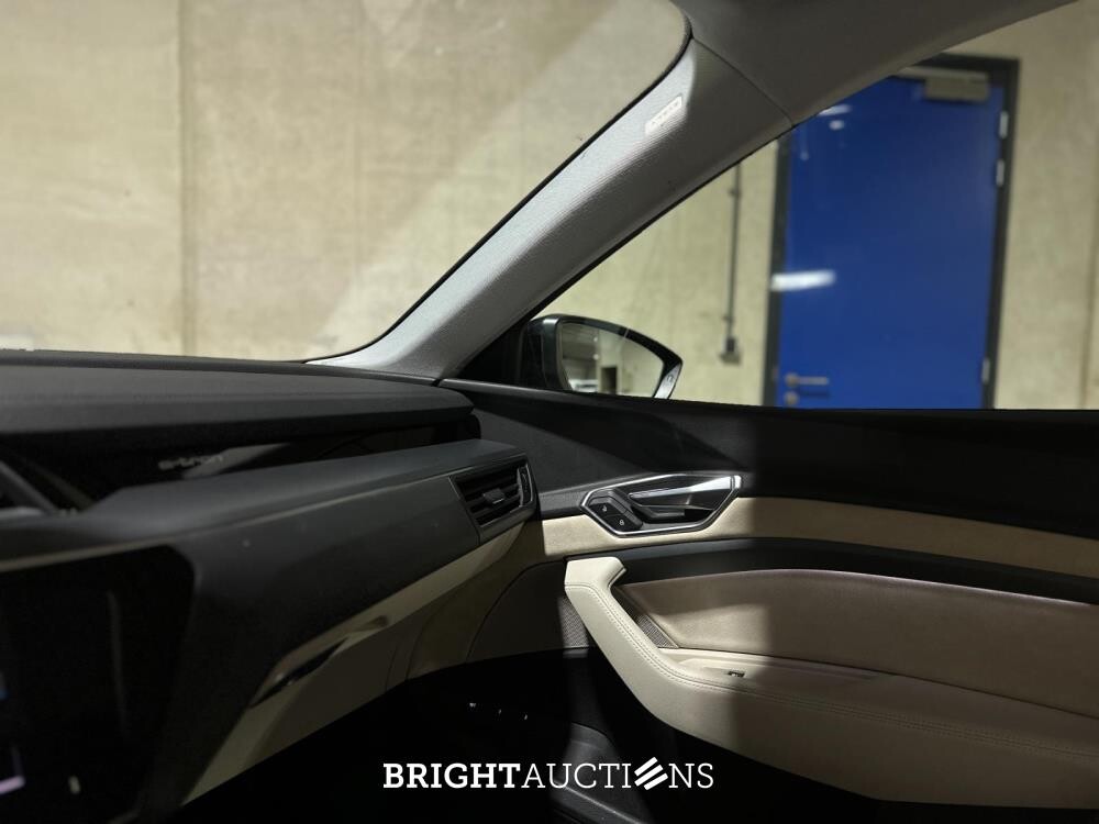 Audi e-tron 55 quattro advanced Pro Line Plus 95 kWh 360pk 2019 (Origineel-NL), ZD-872-B