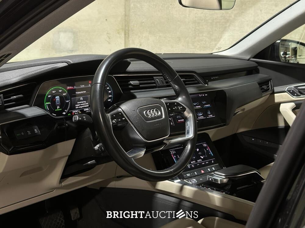 Audi e-tron 55 quattro advanced Pro Line Plus 95 kWh 360pk 2019 (Origineel-NL), ZD-872-B