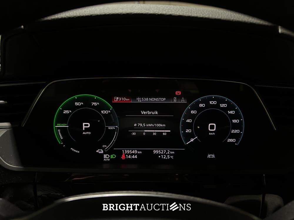Audi e-tron 55 Quattro 95 kWh 360pk 2019 (Origineel-NL), G-426-HT