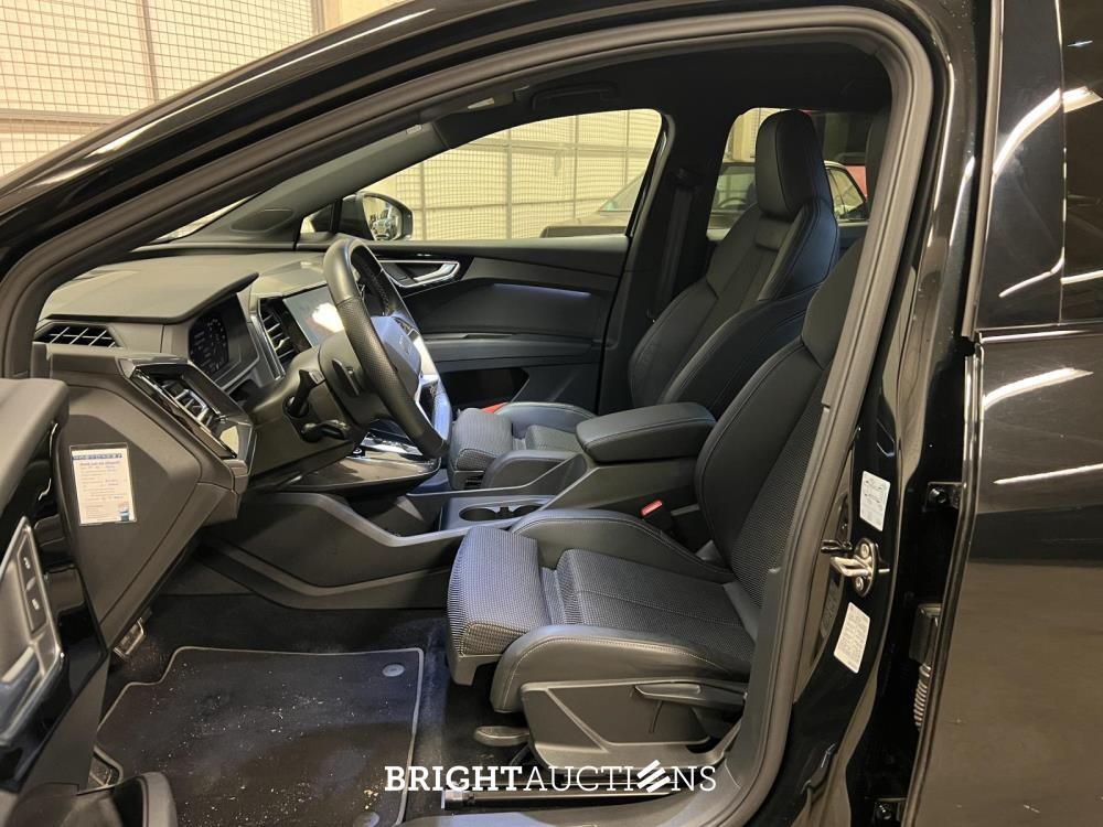 Audi Q4 Sportback e-tron 40 Launch edition S Competition 77 kWh 204pk 2021 (Origineel-NL), N-622-TH
