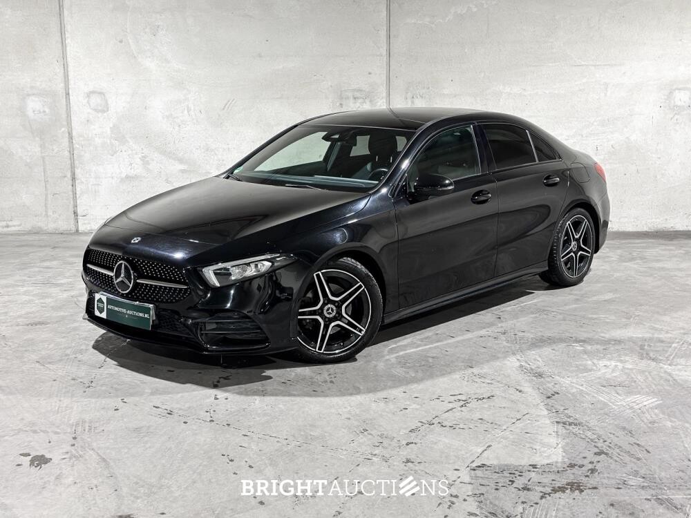 Mercedes-Benz A180 Limousine Premium Plus 136pk 2020, R-276-VV