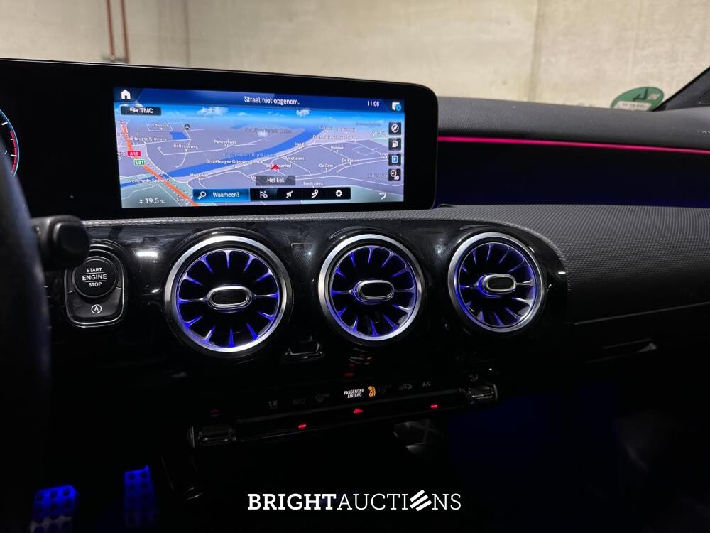 Mercedes-Benz A180 Limousine Premium Plus 136pk 2020, R-276-VV