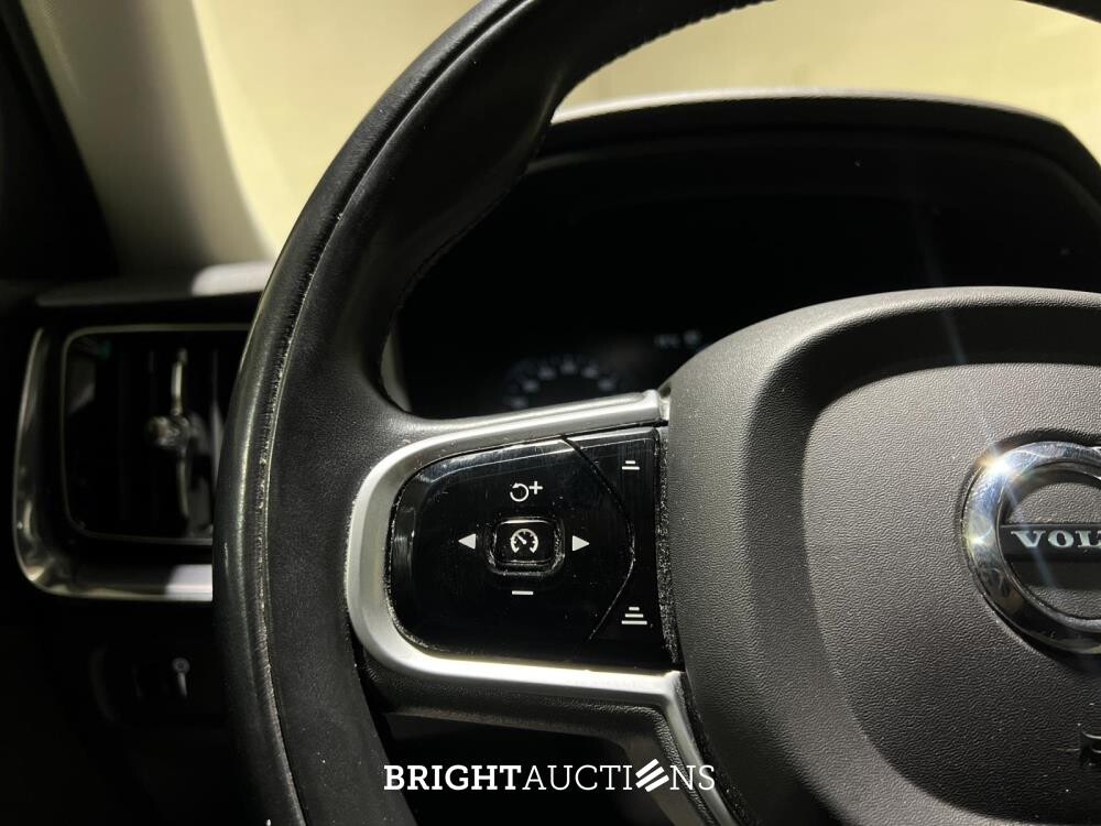 Volvo V60 2.0 B3 Momentum 163pk 2021 (Origineel-NL), K-658-LG