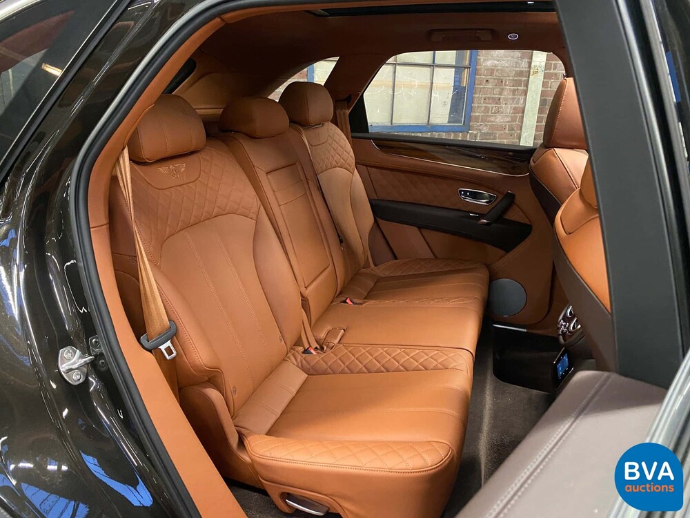 Bentley Bentayga 6.0 W12 608pk 2018 -Original NL-, RK-639-X.