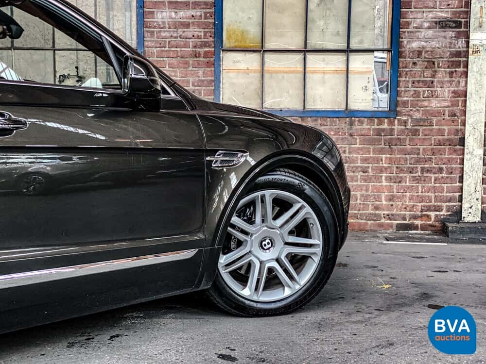 Bentley Bentayga 6.0 W12 608pk 2018 -Original NL-, RK-639-X.
